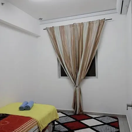 Tangerine Suite To Klia Within 12Min Sepang Exterior photo
